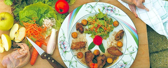 Salade de cailles des Dombes aux pommes et vinaigre de cidre