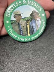 vintage Bartles Jaymes wine pin button Thank you Support promo ad distillery