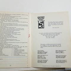 Italian Wine Guide 1977