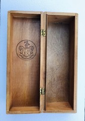 VINTAGE PEDRO DOMECQ CARLOS I SHERRY BRANDY WINE BOX 12 x 4 1/4 x 3 3/4 Damaged