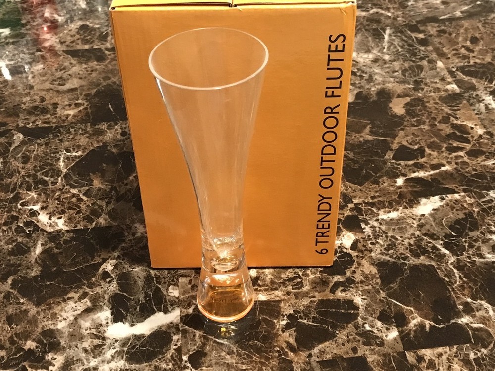 VEUVE CLICQUOT PONSARDIN VCP CHAMPAGNE OUTDOOR TRENDY FLUTES ACRYLIC QTY. SIX