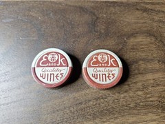 Vintage Lot Of 2 E&K Wines Bottle Cap Sandusky, Ohio | B5