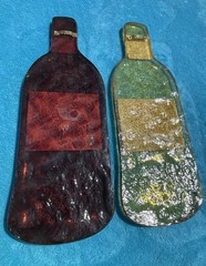 2 Flat Acrylic Wine Bottles Wall Decor Vtg 2003 Leandra Ginevra 12” Tall