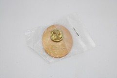 New Forest Glen Winery Sonoma California Wine 1 Inch Lapel Pin Gold Tone Green