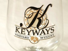 KeyWays Vineyard Winery – Temecula, CA – Wine Glass – Black Gold Artwork 8-3/4&Prime;
