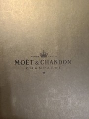 VERY RARE MOET & CHANDON BOOK SLIPCOVER 2010 MEDIA & VIP GUESTS ONLY CHAMPAGNE