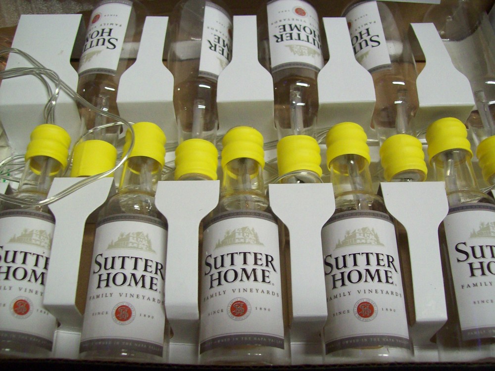 Sutter Home Wine Chardonnay Holiday Bar Lights 6 ft strand 10 bottles Flashing
