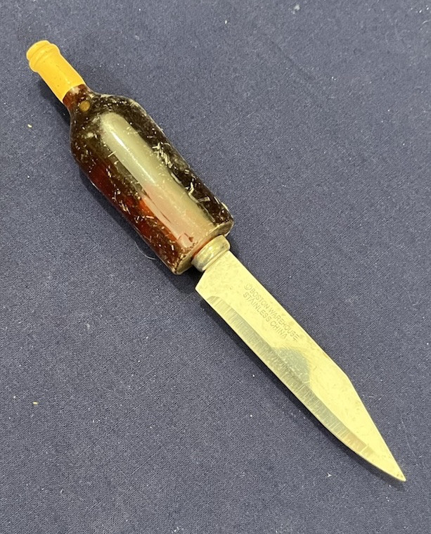No Label Vintage Brown Wine Bottle Handle Collectible Knife