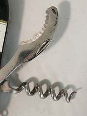 Vtg: Turning Leaf CA Cabernet Sauvignon – Corkscrew – Bottle Opener – Multi Tool