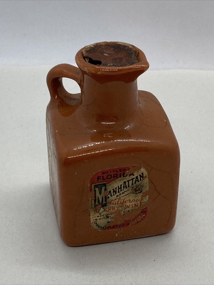 Manhattan Brand Miami Florida 1930&rsquo;s wine Small Pitcher Advertising/ Rare