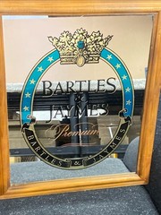 Vintage BARTLES & and JAYMES Premium Wine Cooler Logo Bar Mirror 19&Prime; x 15.5&Prime;