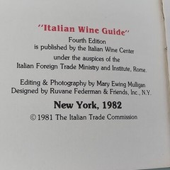 Vintage Italian Wine Guide with Foldout 1982 Italian Wine Center Product Booklet