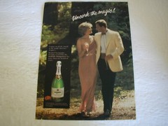 1985 KORBEL CHAMPAGNE UNCORK THE MAGIC! BAR DECOR 8X11 VINTAGE PRINT AD L041