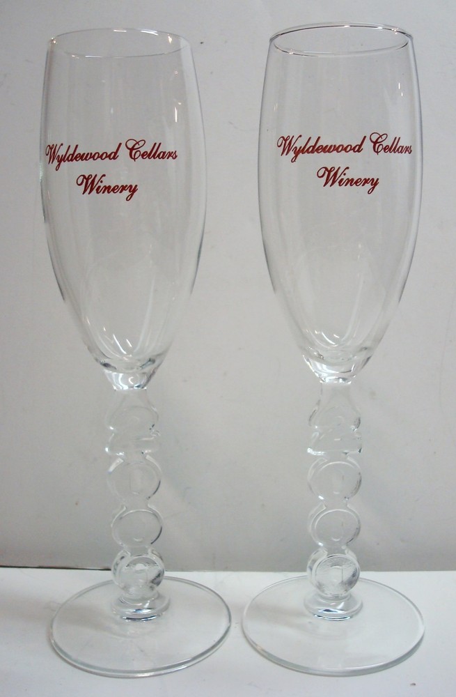 Wyldewood Cellar Winery Elderberry Wine 2000 Y2K Stemmed Fluted Wine Glasses KS