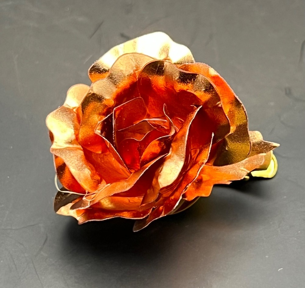 Moet & Chandon Copper Rose Gold Colored Metal Rose Lapel Clip – Rare