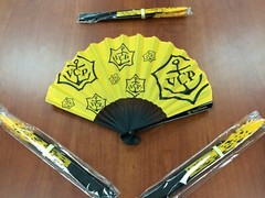 Authentic Veuve Clicquot VCP Signature Yellow Hand Fan Awesome RARE BRAND NEW