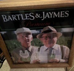 Bartles & Jaymes Wine Cooler Lighted Display Wooden Case Vintage
