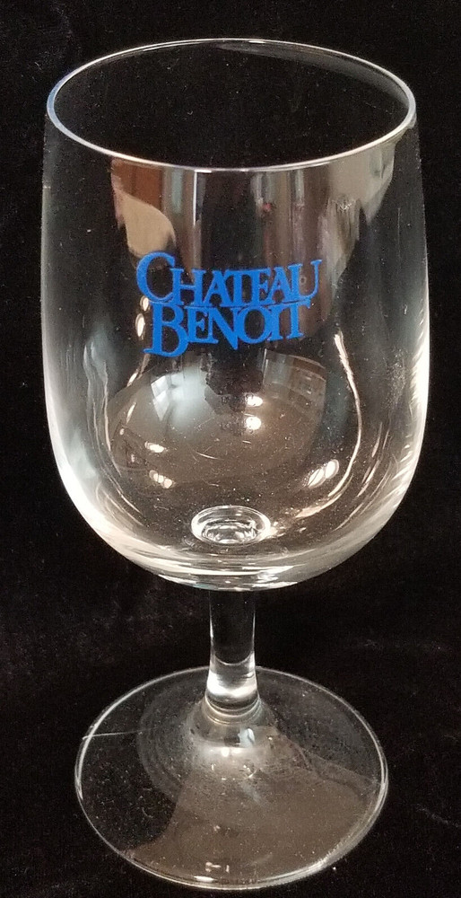 Vintage – Chateau Benoit – Oregon- Small Wine Glass – Blue Artwork – 6&Prime; Tall