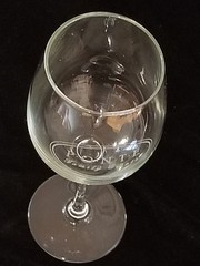 Ponte Family Estate – Temecula California – Wine Glass w/ White Artwork 8&Prime; Tall