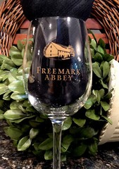 Limited Edition FREEMARK ABBEY Gold Foil Logo Wine Glass NAPA VALLEY ~ PRISTINE!