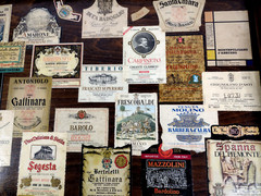 Rare & Unique VTG 70&rsquo;s 1975 Large 29&Prime; Wooden Serving Tray Platter Wine Labels