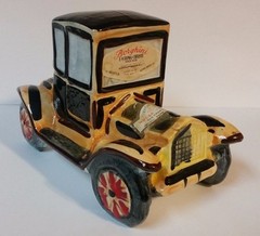 Borghini&rsquo;s One of A Kind Wine Collector&rsquo;s Car Decanter – Italy 1969 – Empty