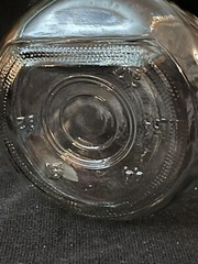 Vintage Anchor Hocking Clear Glass Milk Jug Bottle with « A » Grape Vine Design