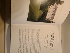 VERY RARE MOET & CHANDON BOOK SLIPCOVER 2010 MEDIA & VIP GUESTS ONLY CHAMPAGNE