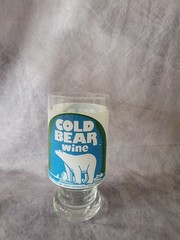 Mogen David Cold Bear Wine Chicago IL USA VTG Tumblers Glasses