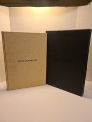 VERY RARE MOET & CHANDON BOOK SLIPCOVER 2010 MEDIA & VIP GUESTS ONLY CHAMPAGNE