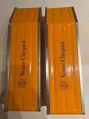 2 VEUVE CLICQUOT POLO CLASSIC ORANGE METAL CONTAINER FINE CONDITION FREE SHIPPIN