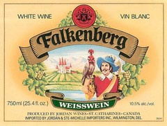 Falkenberg Weisswein White Wine Canada 1970s 1980s Vtg Wine Label