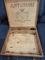 VINTAGE PALAZZO ANTINORI FIRENZE WINE BOX Since 1835 (Box Only)