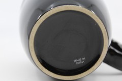 Yellow Tail Wines Australian Black Ceramic Coffee Mug Cup Yellow Kangaroo Rare