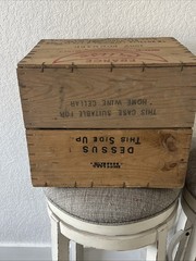 Vintage France Cruse Covered Wine Crate 12 Bottle 1967 pommard , Empty