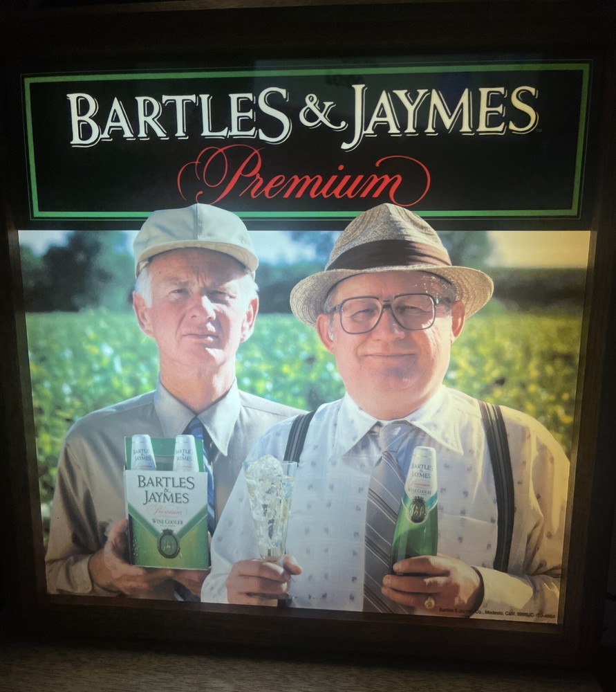 Bartles & Jaymes Wine Cooler Lighted Display Wooden Case Vintage
