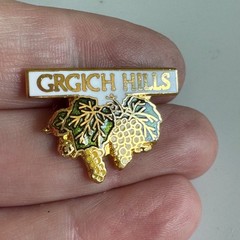 Vintage Grgich Hills Vineyard Grapes Wine Lapel Pin Badge
