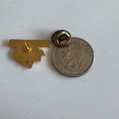 Vintage Grgich Hills Vineyard Grapes Wine Lapel Pin Badge