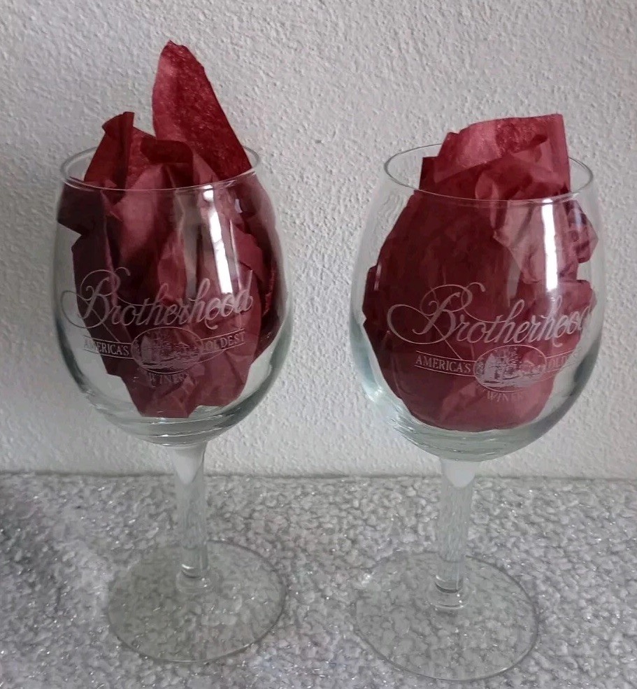 « Brotherhood » America&rsquo;s Oldest Winery 7&Prime; Large Wine Glass Set Of 2- 8 oz. cap