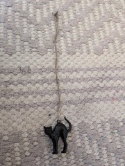 Vintage Zeller Schwarze Katz Wine Bottle black cat charm Plastic