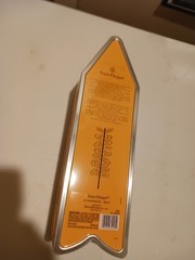 Veuve Clicquot ASPEN Destination Arrow Tin Limited Edition Run EMPTY TIN ONLY