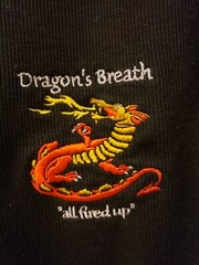 Dragon&rsquo;s Breath « all fired up » Australia Golden Grape Estate 2XL XXL Polo Black