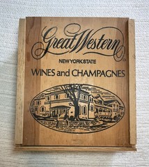 Vintage Antique Great Western New York State Wines & Champagnes Wooden Box