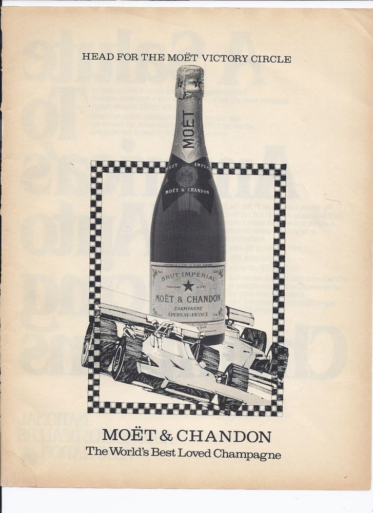 80&rsquo;s Moet & Chandon Print Ad Vintage Champagne 8.5&Prime; x 11&Prime;