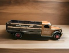 Rare Fetzer Vineyards Delivery Truck Wine Bottle Display Bar Man Cave Advertisin