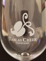 Tablas Creek Vineyard – Paso Robles, CA Wine Glass – White Artwork – 8-1/2&Prime; Tall