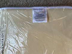 *NEW IN BAG* BERINGER MAIN & VINE WINE PINK ROSE BATH MAT FLOOR RUG