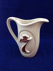 VINTAGE LIQUOR SEAGRAM&rsquo;S 7 CERAMIC PITCHER