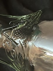 Vintage Anchor Hocking Clear Glass Milk Jug Bottle with « A » Grape Vine Design