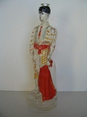 1955 GLASS MATADOR BOTTLE BULLFIGHTER DECANTER DALMAU HERMANOS TARRAGONA SPAIN